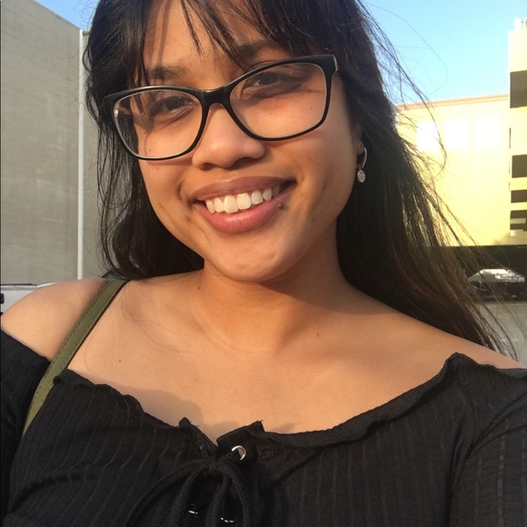 Meet your Posher, Jennifer - Picture 3 of 6